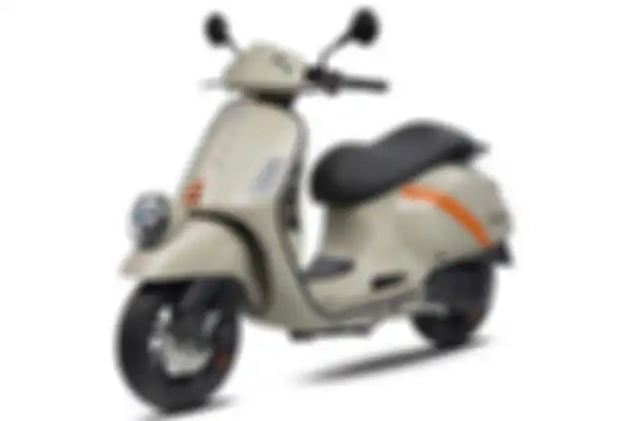Vespa GTV 2023 asli dari pabrik bukan hasil modifikasi motor.