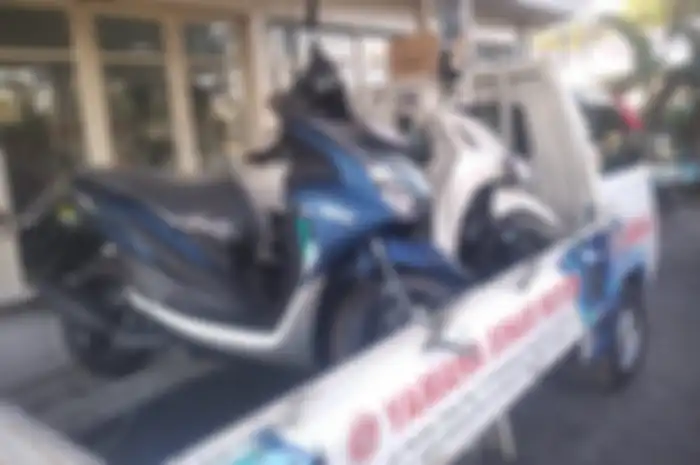 Motor Yamaha yang dikirim ke rumah Alief. Sebelumnya mau beli produk Honda tapi gak jadi