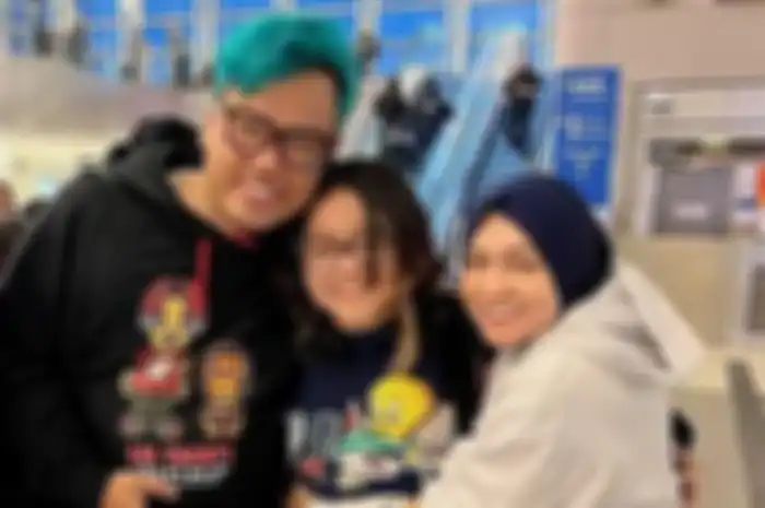 Uya Kuya mengungkapkan gaji Cinta Kuya yang kerja part time sebagai pelayan restoran di Amerika Serikat