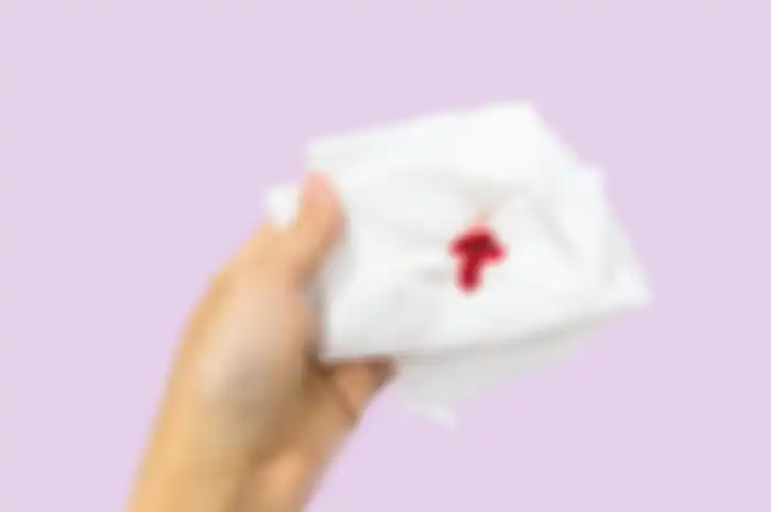 Darah menstruasi tembus