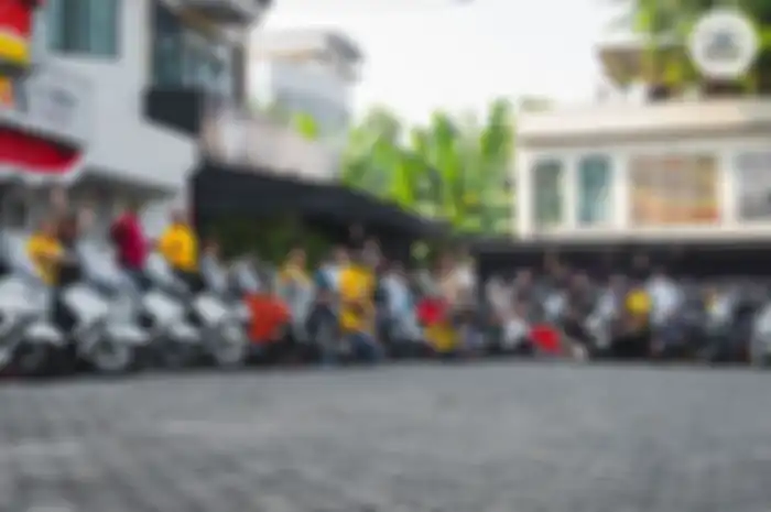 Burgmanian Indonesia gelar acara anniversary 8 tahun. Sekaligus bakti sosial ke anak yatim piatu.