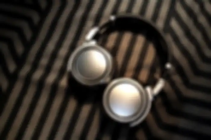 Review Neumann NDH 20.