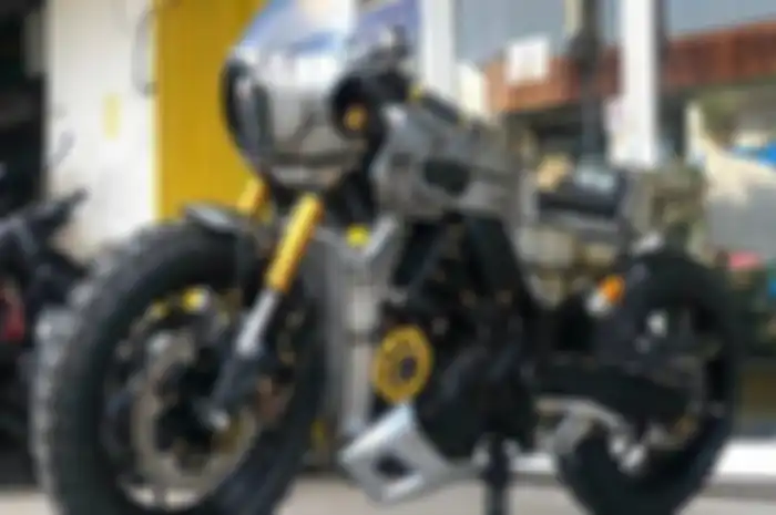 Hasil modifikasi motor Yamaha R25 cafe racer dari Pontianak.
