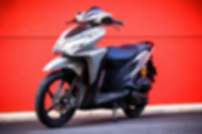 Modifikasi motor Honda Vario 125 lawas. Ubahan simpel tapi hasilnya mewah.