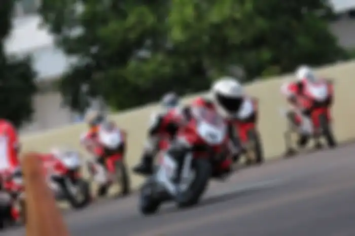 Dari Astra Honda Racing School (AHRS) sebagai pembinaan awal AHM dalam pembalap muda berkualitas, dibawa sampai ke MotoGP. 