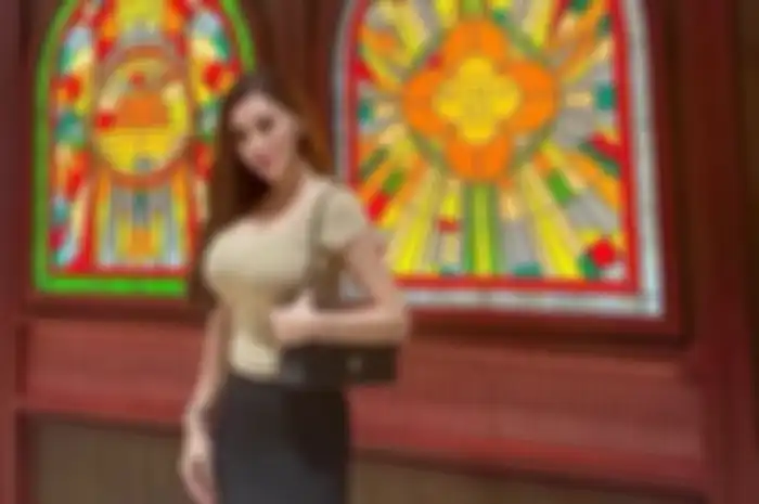 Selebgram sekaligus artis FTV Safa Marwah