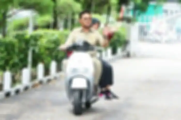 Sebelum jadi Mentan, Syahrul Yasin Limpo pernah jajal motor listrik murah Viar Q1 saat menjabat Gubernur Sulawesi Selatan 2017 lalu.