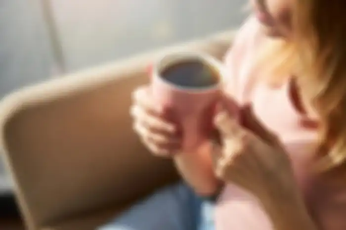 Ilustrasi minum kopi