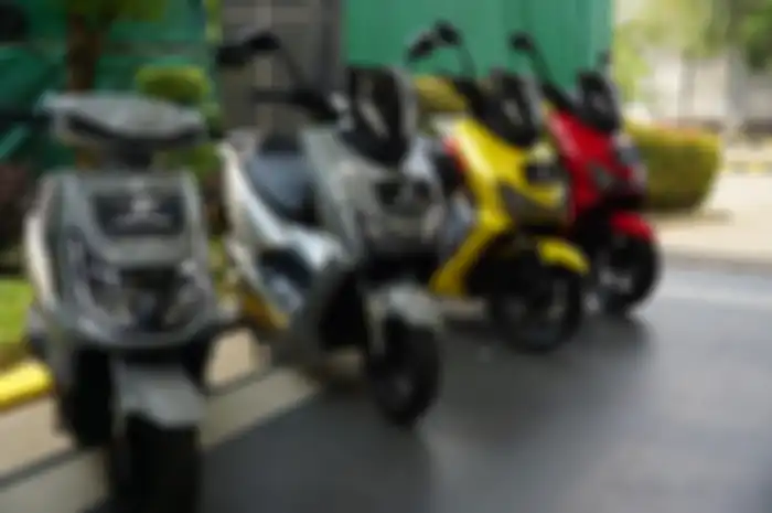 Beberapa motor listrik dari United E-Motor, pabrik baterai akan dibangun.