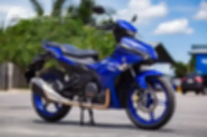 Hasil modifikasi motor Yamaha MX King versi Vietnam, mesin moge nih bos.