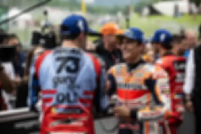Marc Marquez (kanan) ke Gresini Racing di MotoGP 2024 bukanlah pembalap Spanyol pertama, malah keduluan adiknya Alex Marquez sesama pembalap Spanyol