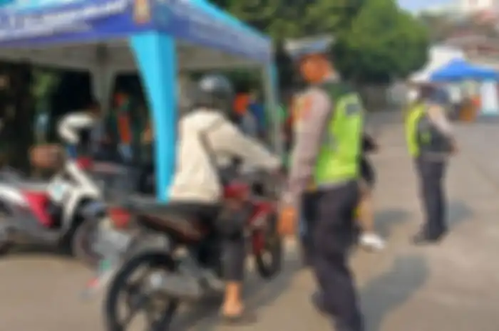 Bebas tilang dan denda saat razia uji emisi ketahui ada beberapa jenis kendaraan yang tidak wajib uji emisi.
