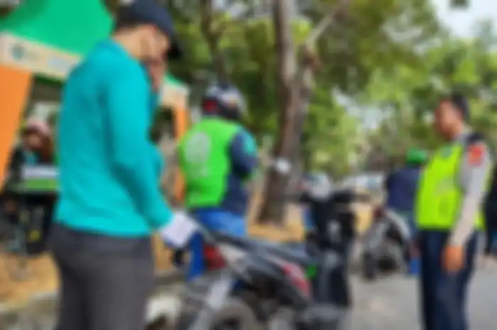 Ilustrasi. Pengguna motor dan mobil siap-siap razia uji emisi di DKI Jakarta akan digelar sebanyak 51 kali hingga akhir 2023.