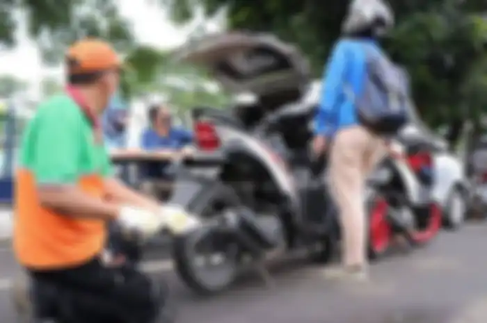 Dinas Lingkungan Hidup (DLH) akan menggandeng kepolisian menggelar tilang uji emisi tahun 2024 ini, akan dikenakan tiga sanksi untuk kendaraan tidak lulus uji emisi.