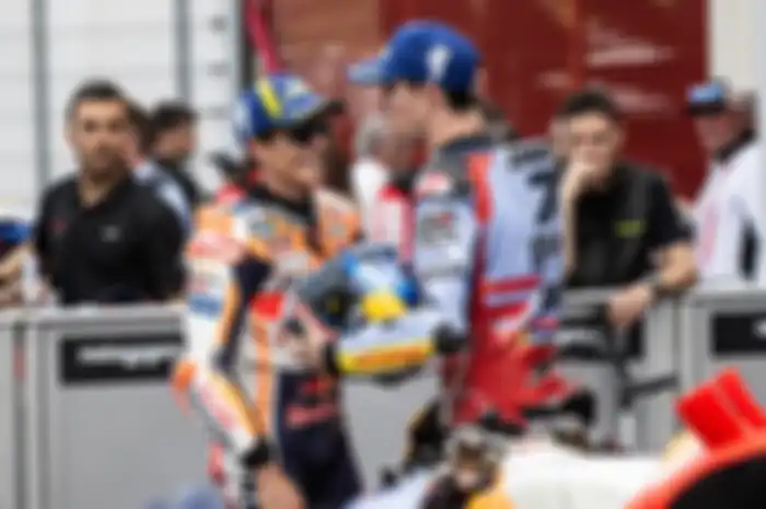 Marc Marquez (kiri) dan Alex Marquez (kanan) ada di satu skuat Gresini Racing di MotoGP 2024, siapa yang di sisi kanan paddock nanti?