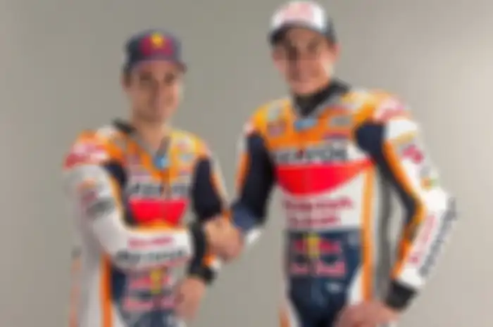 Dani Pedrosa (kiri) kaget Honda izinkan Marc Marquez (kanan) jajal motor MotoGP Ducati sebelum kontrak habis.