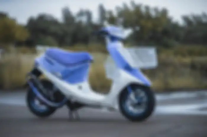 Hasil modifikasi motor 2-tak Honda Dio SP.