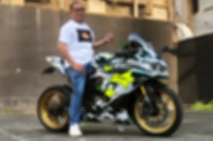 Prass dengan Kawasaki Ninja ZX-25RR yang sudah modifikasi sampai mentok