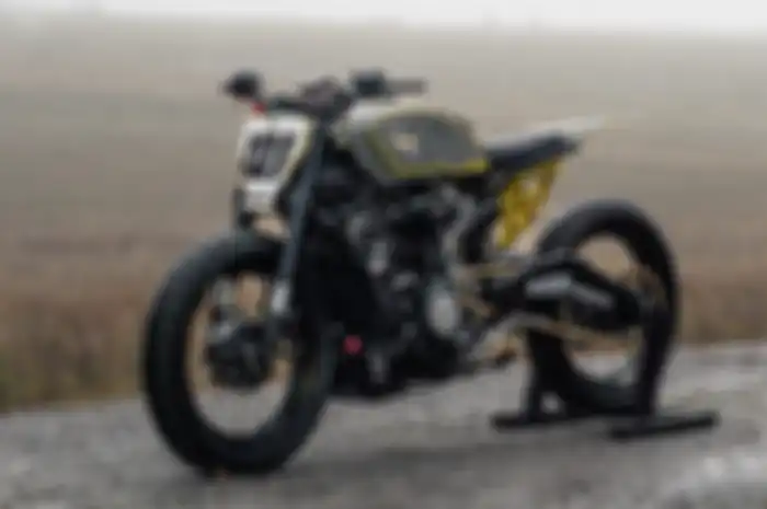 Hasil modifikasi motor custom Harley-Davidson Pan America 1250 jadi flat tracker.