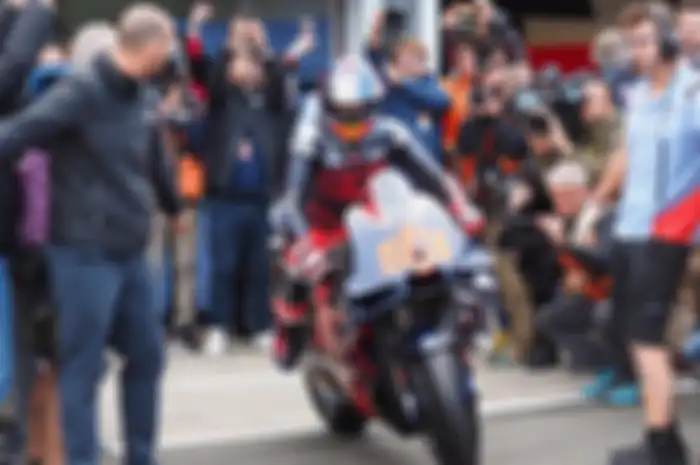 Marc Marquez kala menjalani tes Valencia (28/11/2023) dan pertama kali membesut Ducati Desmosedici GP23.