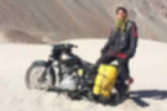 Chef Juna saat di Nubra Valley naik motor Royal Enfield