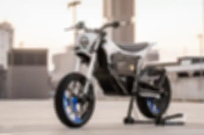 Jadi supermoto, modifikasi motor listrik Zero FX tampil futuristik.