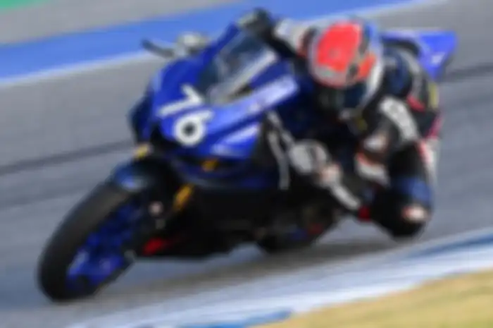 Yuki Ito mengetes Yamaha YZF-R3 buat ARRC 2024