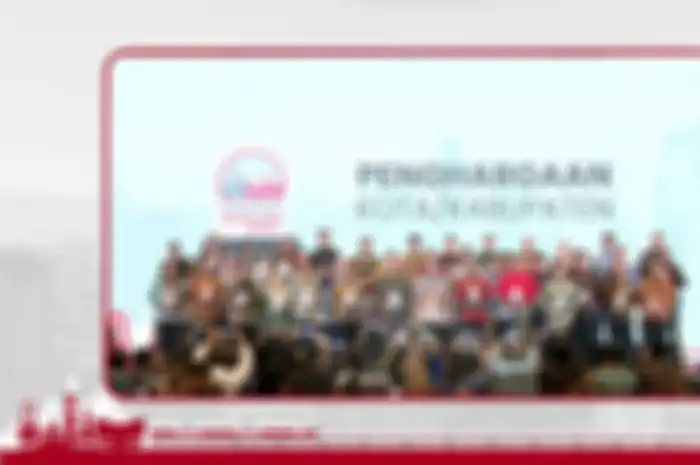Pemberian penghargaan kepada 50 kota dan kabupaten yang mengikuti Program 'Gerakan Menuju Smart City 2023'.
