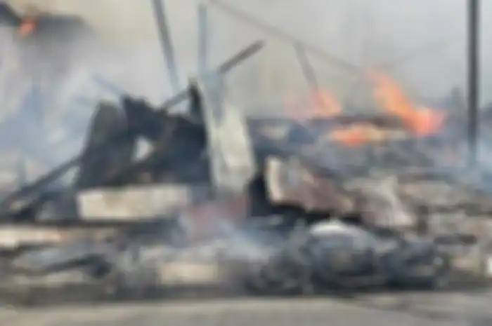 Motor Suzuki Thunder ikut terbakar bersama tiga bangunan di Nunukan, Kalimantan Utara, Selasa (12/12/2023).