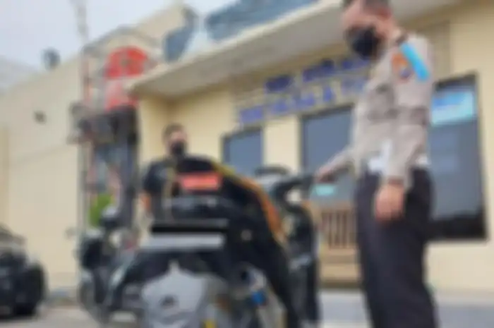 Ilustrasi motor pakai knalpot brong ditahan polisi di Mojokerto,