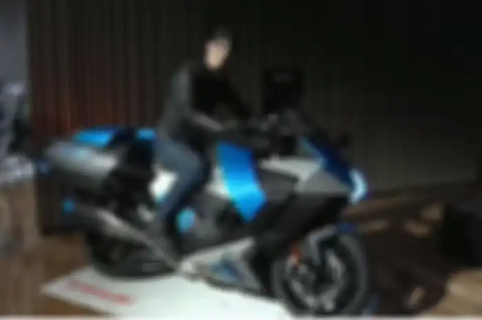 Motor hybrid Kawasaki akhirnya terkuak setelah proyek motor listrik.