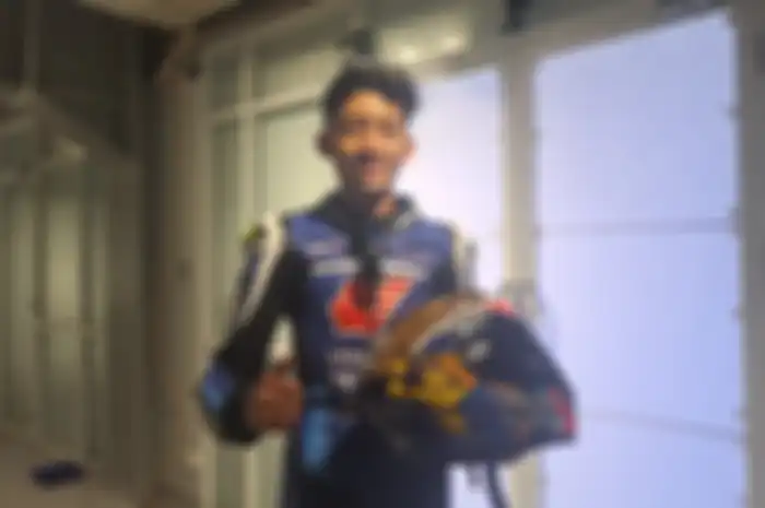 Arai Agaska juara umum bLU cRU Junior Pro Yamaha Sunday Race