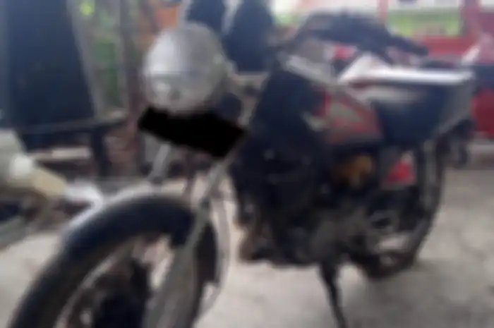 6 Motor termasuk Yamaha RX-King dilelang murah meriah cuma Rp 7 jutaan, lokasi di Tegal Jawa Tengah.
