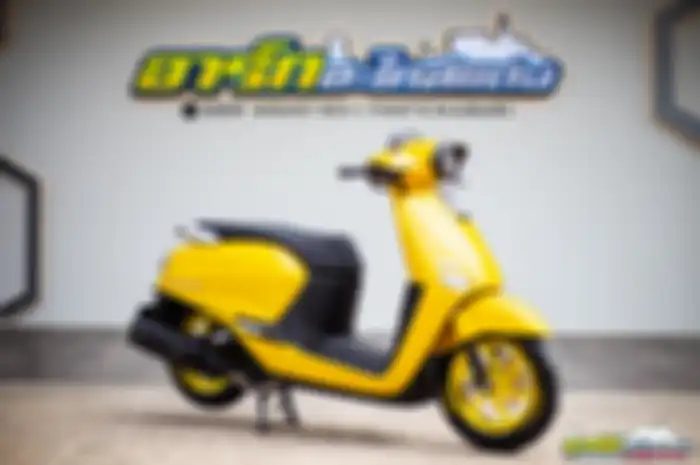 Modifikasi motor Honda Giorno+. Kaki-kaki siap pamer.
