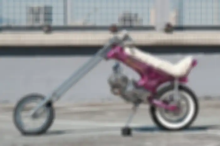 Hasil modifikasi motor Honda Dax custom chopper.