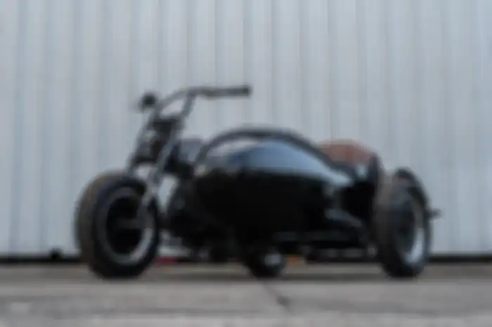 Modifikasi motor Honda Monkey sangar bergaya bobber dengan sespan.