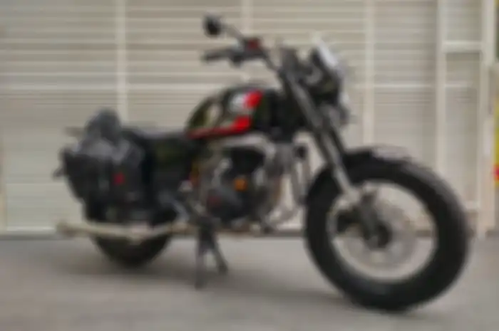 Modifikasi motor Honda Tiger Revo jadi cruiser adventure.