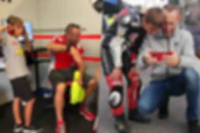 Dari kecil Matteo sudah temani sang ayah Cristian Gabarrini di MotoGP