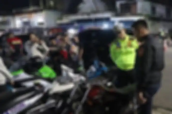 Razia motor pakai knalpot brong di Subang, Jawa Barat, Sabtu (13/1/2024).