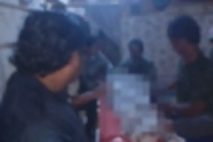 Polisi mengungkap kronologi detik-detik ibu kandung menghabisi nyawa putrinya sendiri, SR (8).