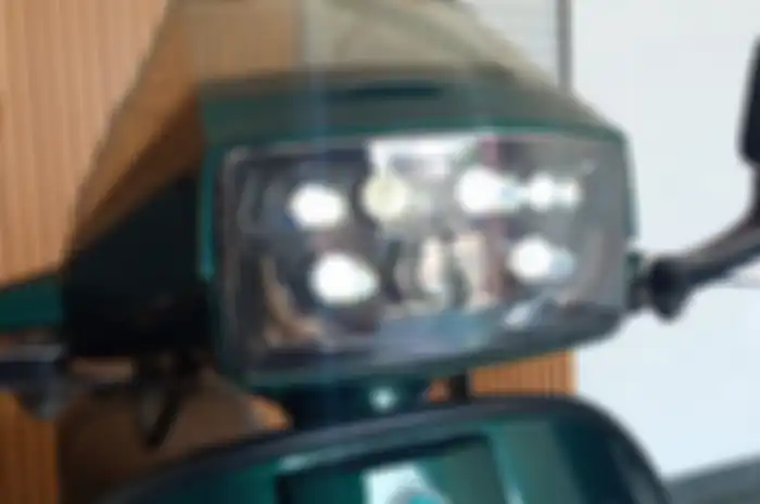 Lampu LED LTC untuk Vespa klasik tipe Excel.