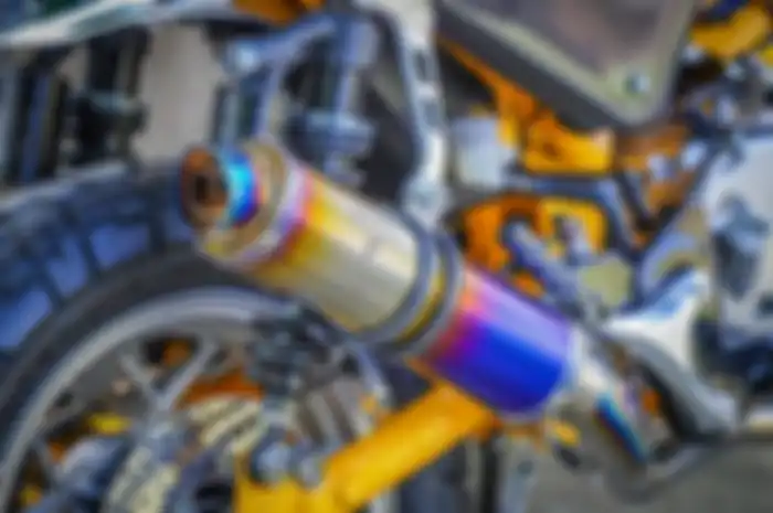 Foto ilustrasi. Modifikasi motor dengan knalpot brong, bisa kena denda Rp 10 juta.