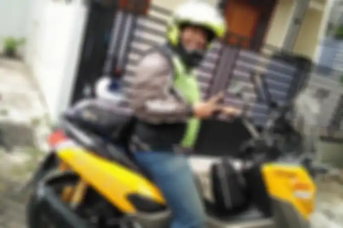 Achobule Patauri, bikers senior dari Jakarta Max Owners (JMO) ikut mengomentari pentingnya rem ABS di motor.