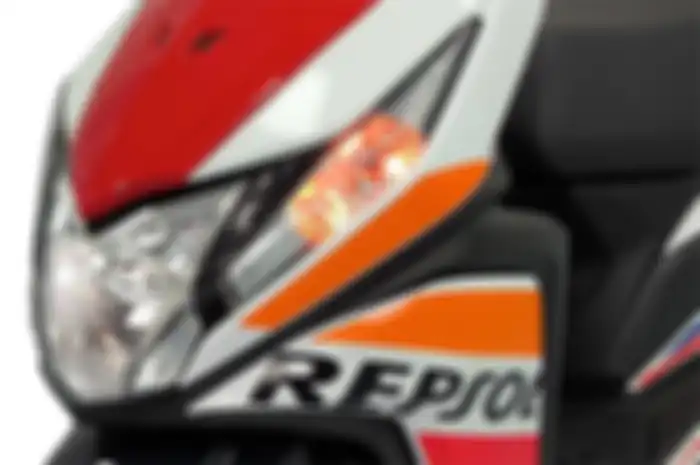Pakai livery Repsol ala Marc Marquez, motor murah Honda ini dijual Rp 17 jutaan.