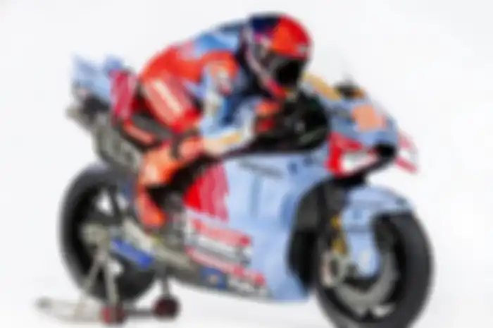 Pembalap Gresini Racing buat MotoGP 2024, Marc Marquez prediksi kapan jatuh pakai motor Ducati.