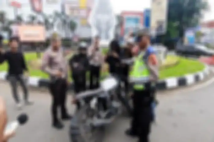 Foto ilustrasi razia knalpot brong. Belasan ribu karyawan sudah dirumahkan.