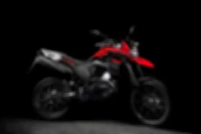 Motor baru Yamaha Lander 250 lawan Honda CRF250L.
