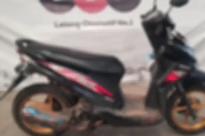Ada Honda BeAT yang jadi motor murah Rp 2 juta, lokasi Jakarta.