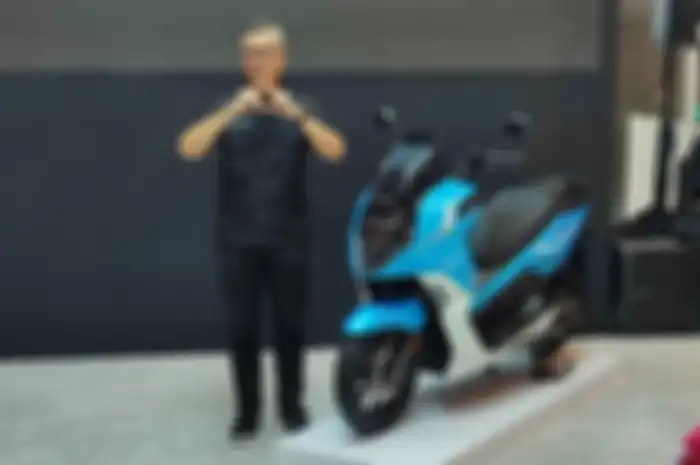 Resmi meluncur motor listrik ALVA One XP di IIMS 2024.