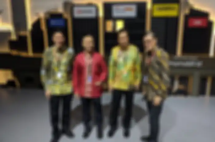 Adira Finance menawarkan banyak promo di IIMS 2024, enggak cuma cashback.